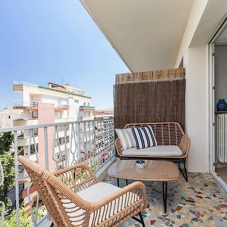 Tres Bel Confort A Juan Les Pins *